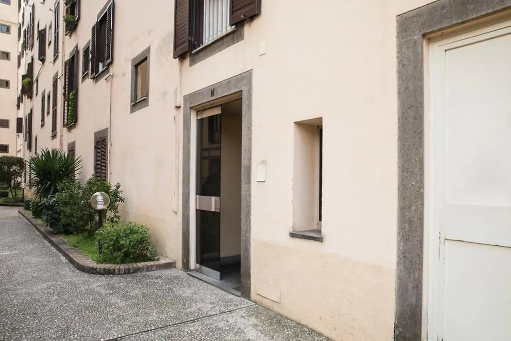 Silver Luxury Jacuzzi Suite Trastevere-1